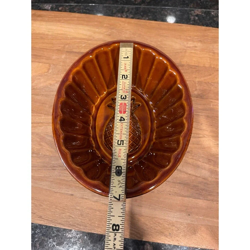 Williams-Sonoma Ceramic Stoneware Pineapple mold